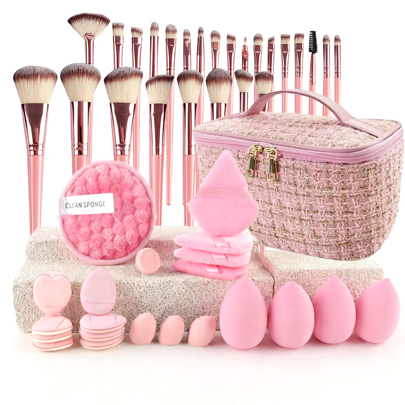Set di Pennelli da Trucco Stil - Beauty Makeup & D Anime Studio recensione e prezzo