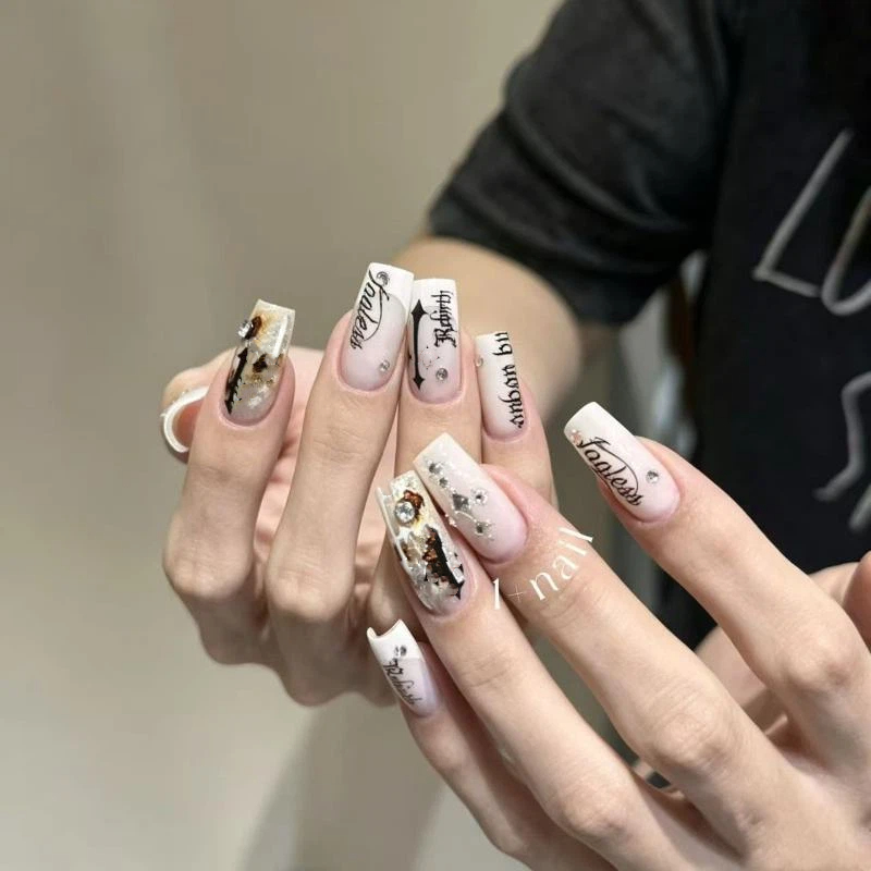 Nuove placche per stamping in  - Nail Art Stamping Kit recensione e prezzo